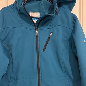 Columbia women’s Teal Hooded zipper Jacket